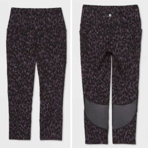 All in Motion Contour Power Waist Capri Leggings, Black Green Camo, Size S